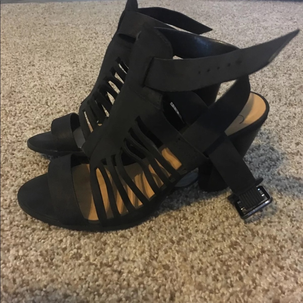 Heels size 8